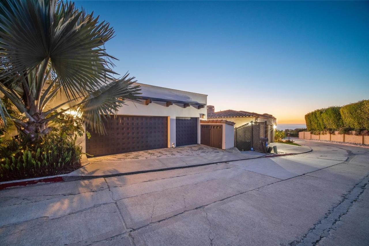 Casa de férias Stunning Ocean-view Villa, Walking To La Jolla Cove *
